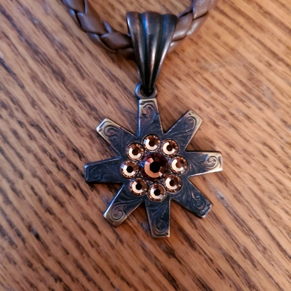 Western Collection Rowels Necklace and Earrings. Peach, copper - Picture 2 of 6